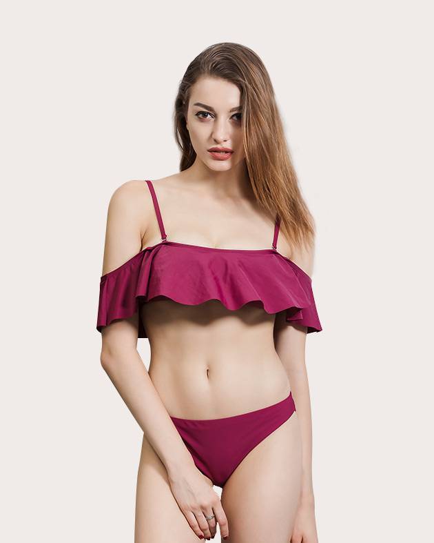 Sexy two-piece swimsuit with fuchsia ruffles